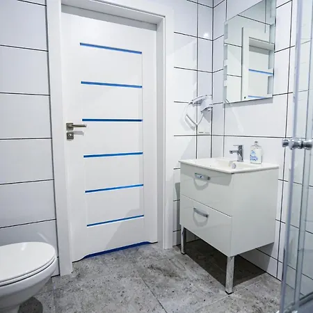 Baltyk & ホームステイ ウェバ